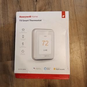Honeywell Home T9 Wi-Fi Smart Thermostat with RoomSmart Sensor - White.